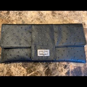Versatile Clutch